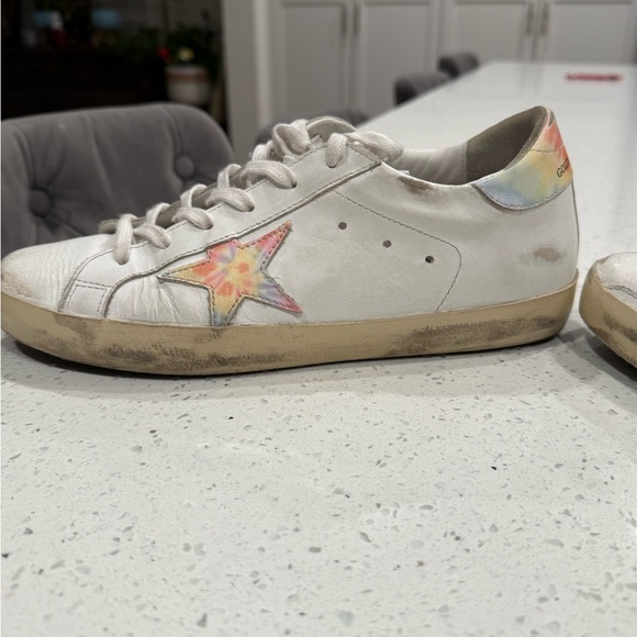 Golden Goose White Sneakers with Star Detail - Picture 5 of 6